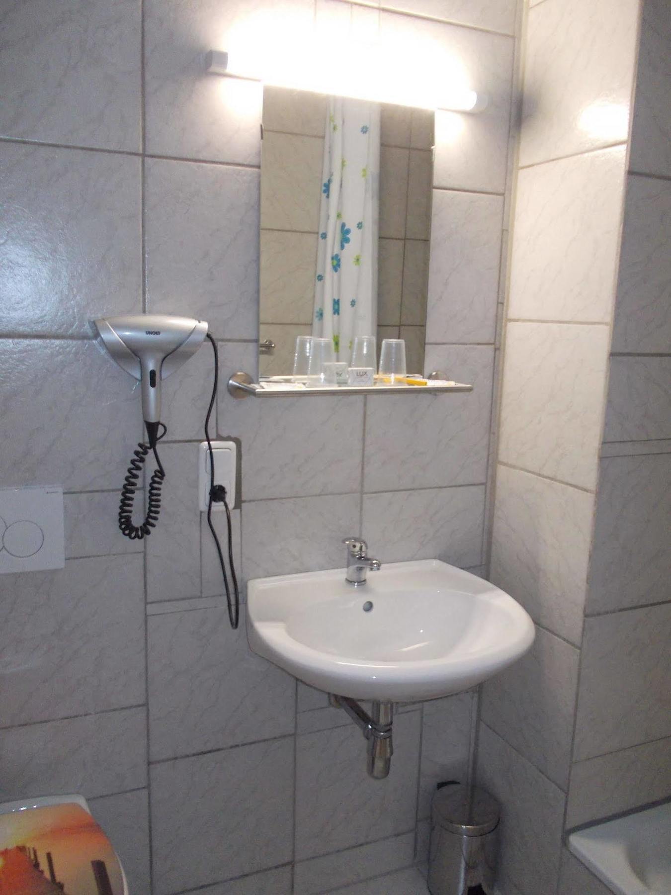 Hotel Im Bahnhof Pasawa Zewnętrze zdjęcie